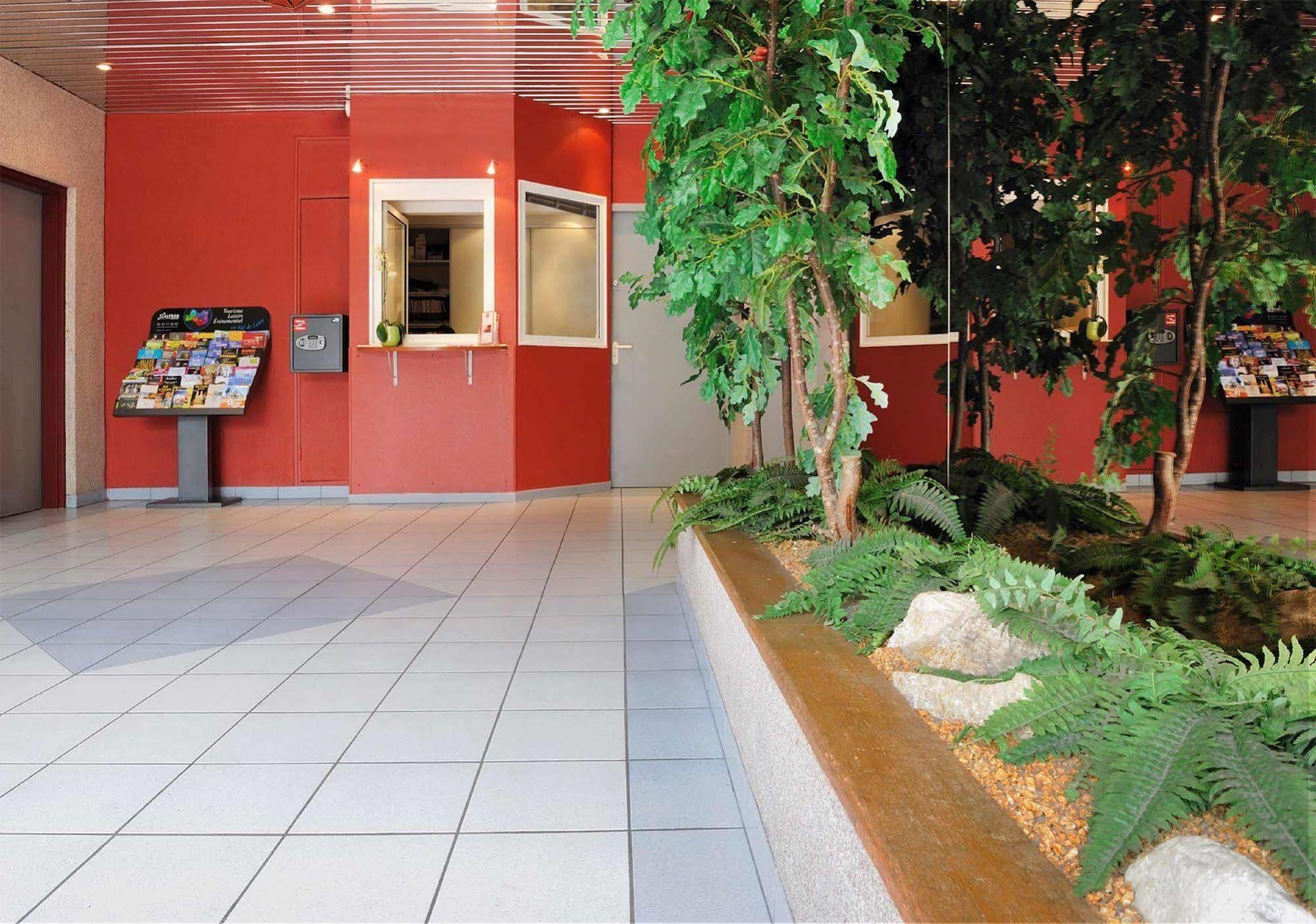 Sejours & Affaires Tours Leonard De Vinci Aparthotel Exterior foto