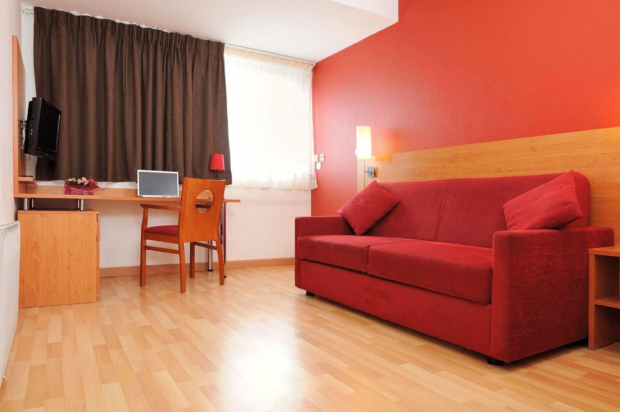 Sejours & Affaires Tours Leonard De Vinci Aparthotel Exterior foto